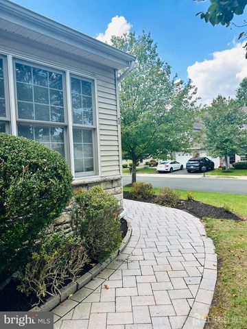 1 SILCOX PL, Somerset, NJ 08873