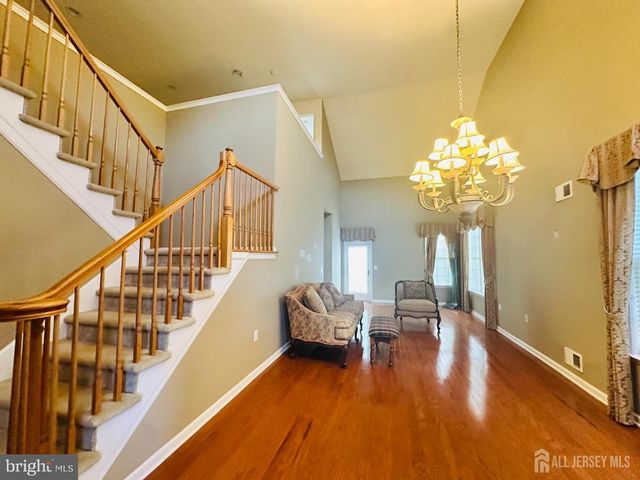 1 SILCOX PL, Somerset, NJ 08873