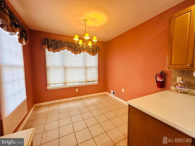 1 SILCOX PL, Somerset, NJ 08873