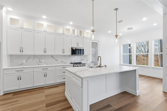 1110 Norris Street, Commerce, TX 75428