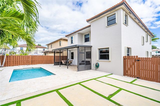 11495 SW 241st St, Homestead, FL 33032