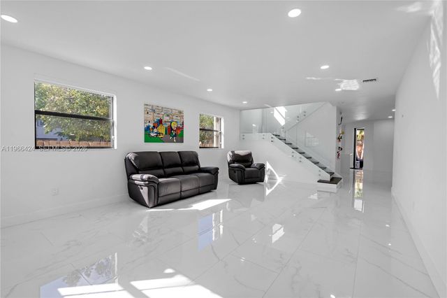 11495 SW 241st St, Homestead, FL 33032