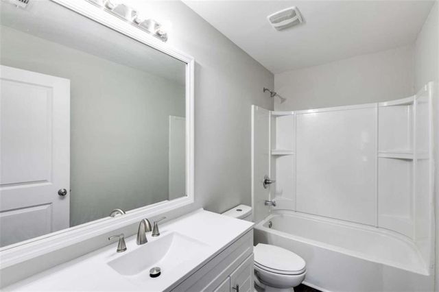 310 Saint Lucas Court, Fairburn, GA 30213