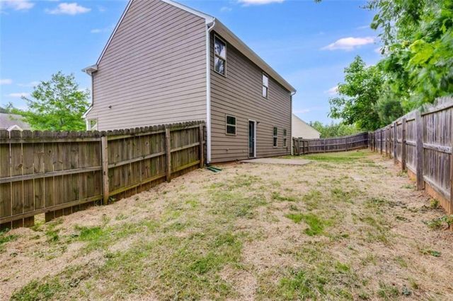 310 Saint Lucas Court, Fairburn, GA 30213