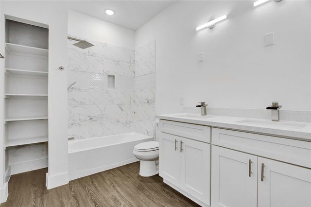 4512 Brinkley Street A, Houston, TX 77051