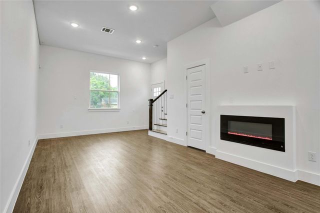 4512 Brinkley Street A, Houston, TX 77051