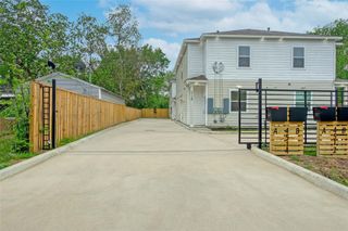 4512 Brinkley Street A, Houston, TX 77051