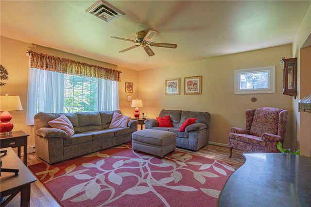 5472 Lower Macungie Road, Macungie Boro, PA 18062
