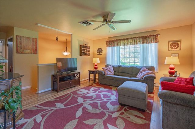 5472 Lower Macungie Road, Macungie Boro, PA 18062