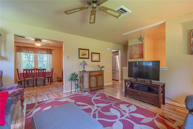 5472 Lower Macungie Road, Macungie Boro, PA 18062