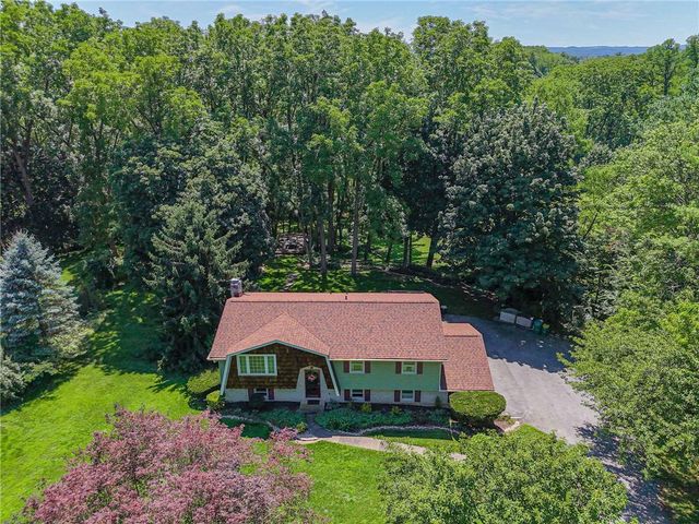 5472 Lower Macungie Road, Macungie Boro, PA 18062