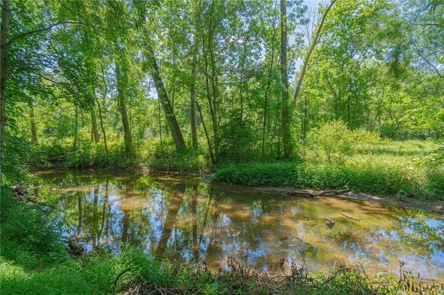 5472 Lower Macungie Road, Macungie Boro, PA 18062