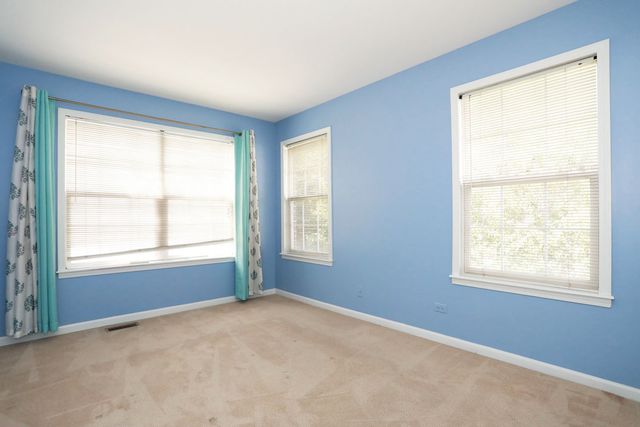 149 Fulbright Lane, Schaumburg, IL 60194