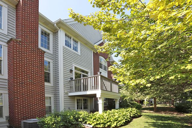 149 Fulbright Lane, Schaumburg, IL 60194