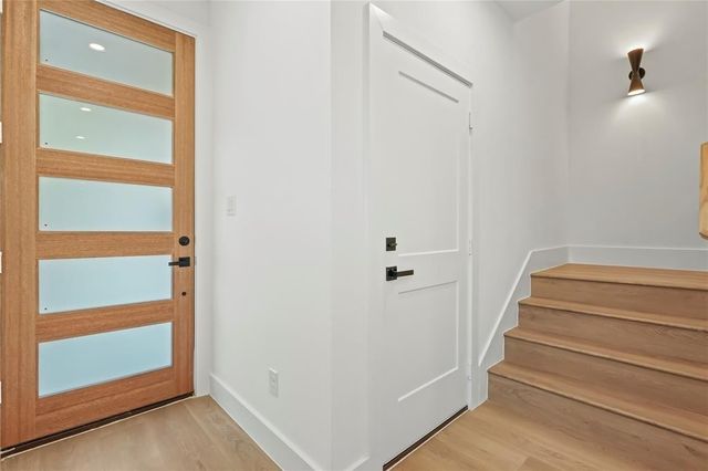 2521 Bethurum Avenue, Dallas, TX 75215