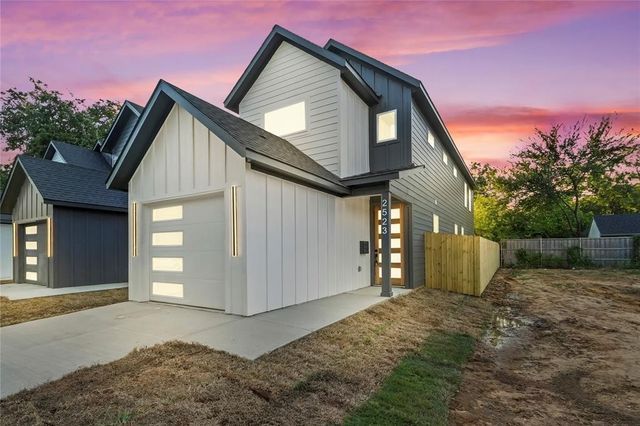 2521 Bethurum Avenue, Dallas, TX 75215