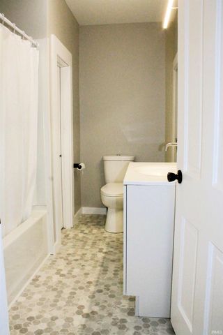 325 W Us Highway 6, Albion, IN 46701