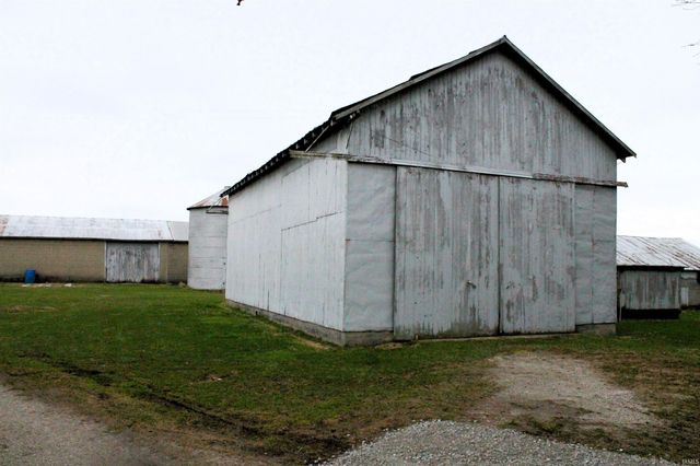 325 W Us Highway 6, Albion, IN 46701