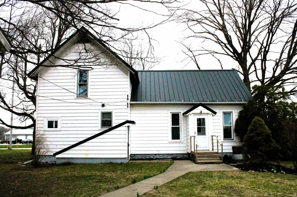 325 W Us Highway 6, Albion, IN 46701