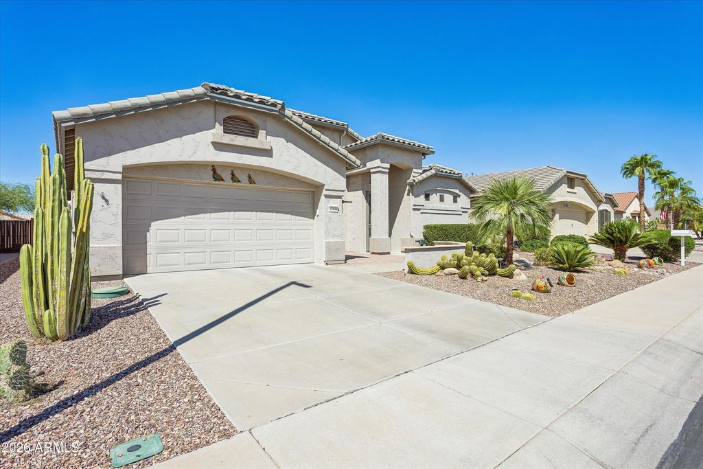 17936 N LINKLETTER Lane, Surprise, AZ 85374 — photo 2