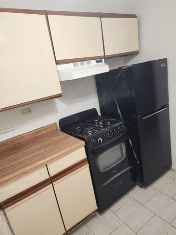 206-03 Jamaica Avenue 2nd. Floor., Queens Village, NY 11428