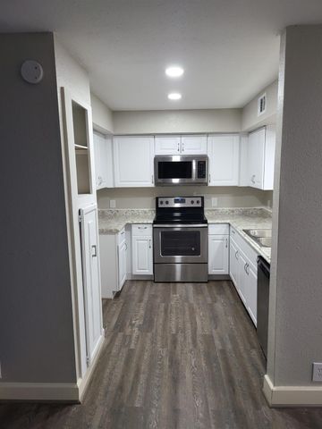 11002 Hammerly Boulevard 212, Houston, TX 77043