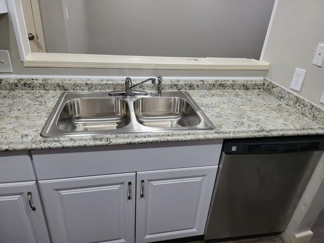 11002 Hammerly Boulevard 212, Houston, TX 77043