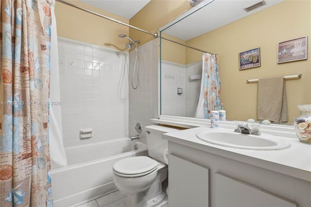 2881 S Cambridge Lane, Cooper City, FL 33026