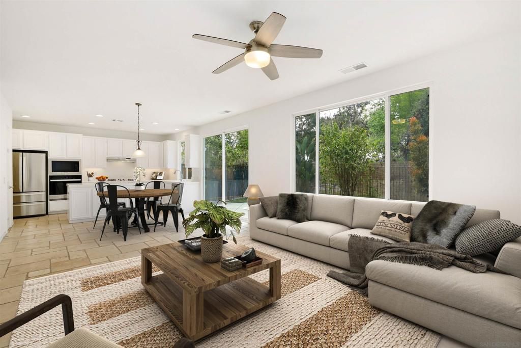 1020 Crystal Springs Pl, Escondido, CA 92026