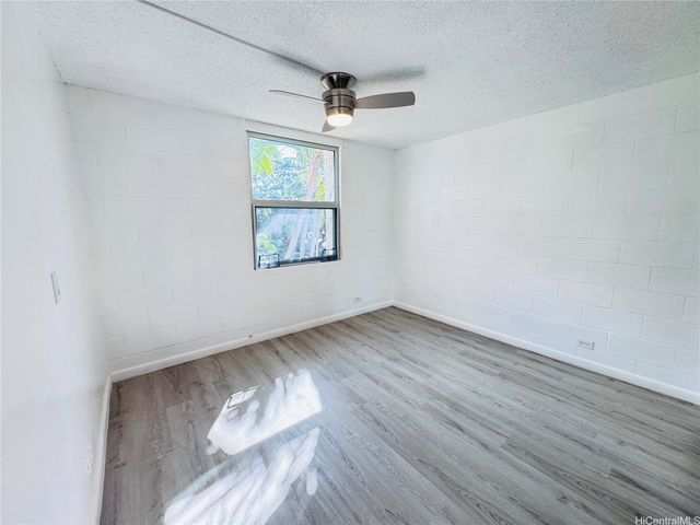 98-1042 Moanalua Road 2-201, Aiea, HI 96701