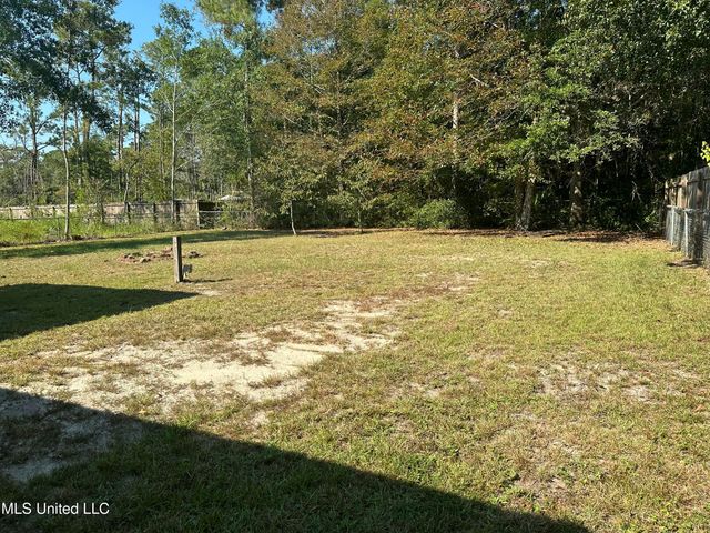 1113 Dorothy Street, Ocean Springs, MS 39564