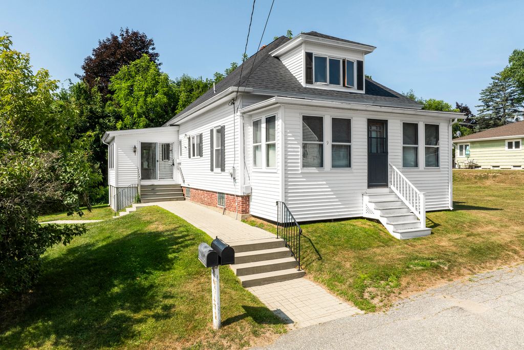 9 Nash Street, Lewiston, ME 04240 — exterior