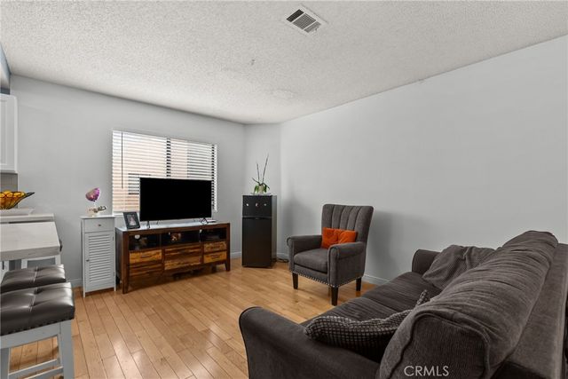 14401 Plummer, Panorama City, CA 91402