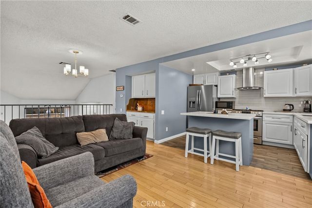 14401 Plummer, Panorama City, CA 91402
