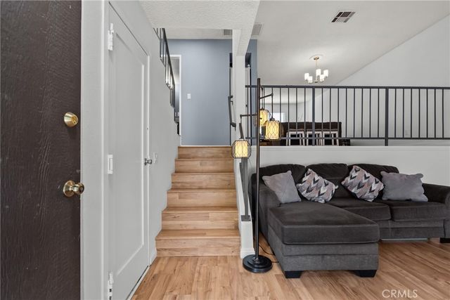 14401 Plummer, Panorama City, CA 91402