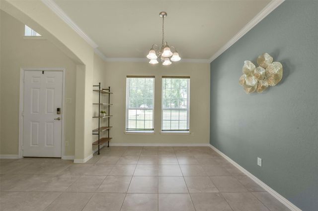 82 Road 6607, Dayton, TX 77535