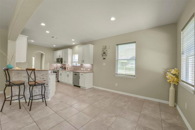 82 Road 6607, Dayton, TX 77535