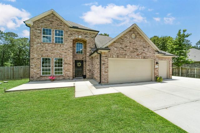 82 Road 6607, Dayton, TX 77535