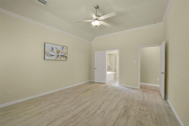 82 Road 6607, Dayton, TX 77535