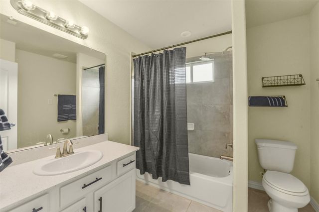 82 Road 6607, Dayton, TX 77535