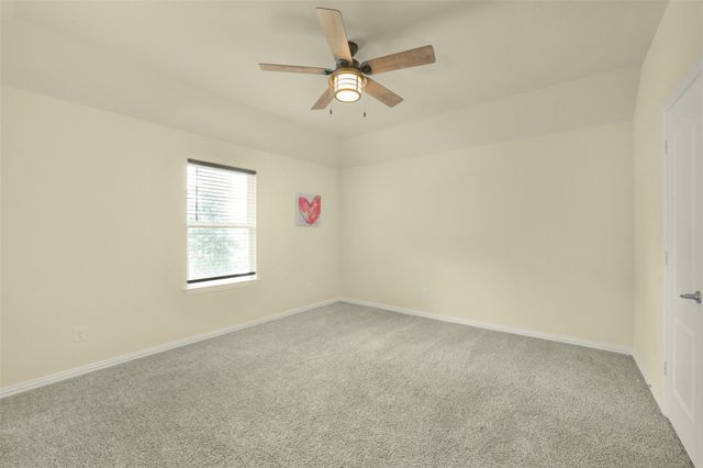 82 Road 6607, Dayton, TX 77535