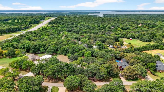 123 Park Lake Drive, Durant, OK 74701