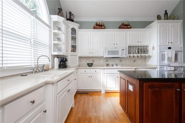 6015 Governors Walk Drive, Canton, GA 30115