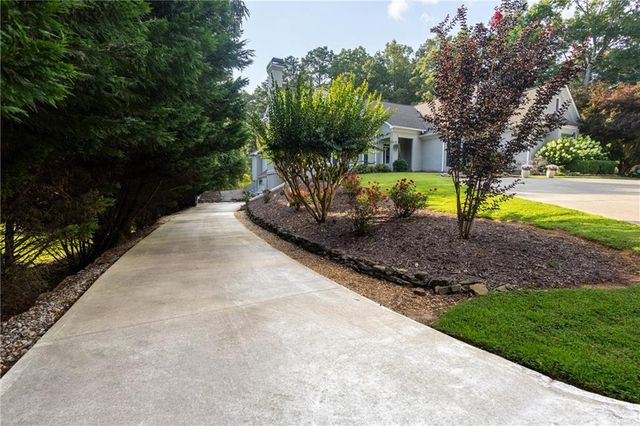 6015 Governors Walk Drive, Canton, GA 30115