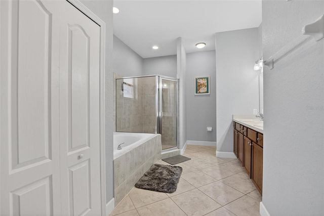 2334 CREEKS CROSSING DRIVE, Lakeland, FL 33810