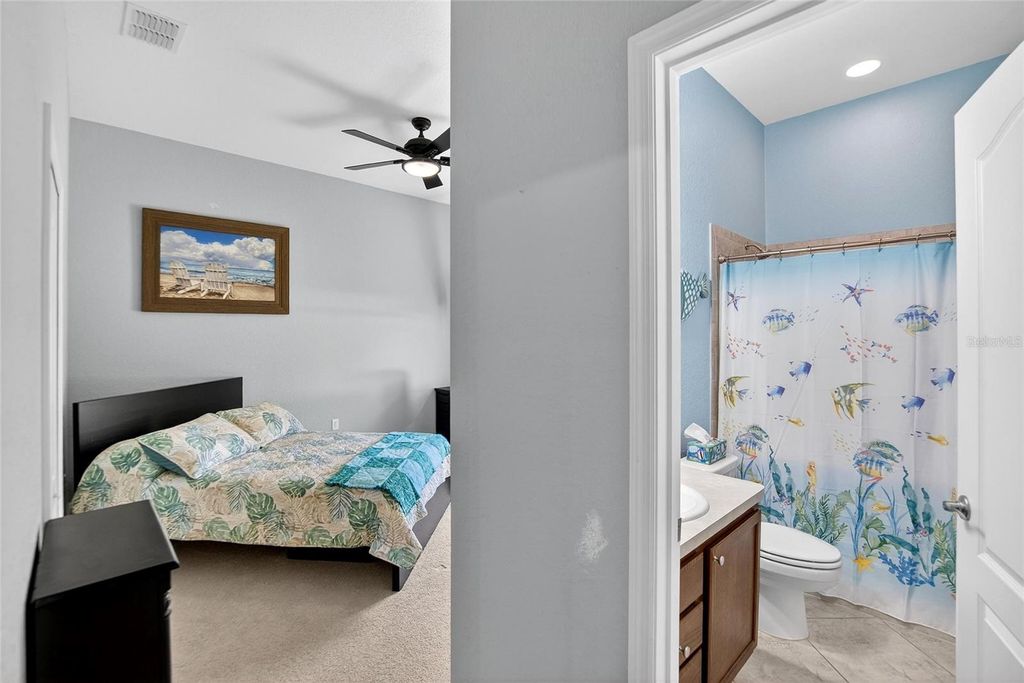 Image 24 of property listing at 2334 CREEKS CROSSING DRIVE, Lakeland, FL 33810