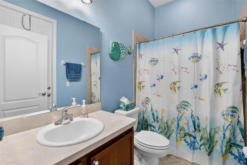 Image 25 of property listing at 2334 CREEKS CROSSING DRIVE, Lakeland, FL 33810