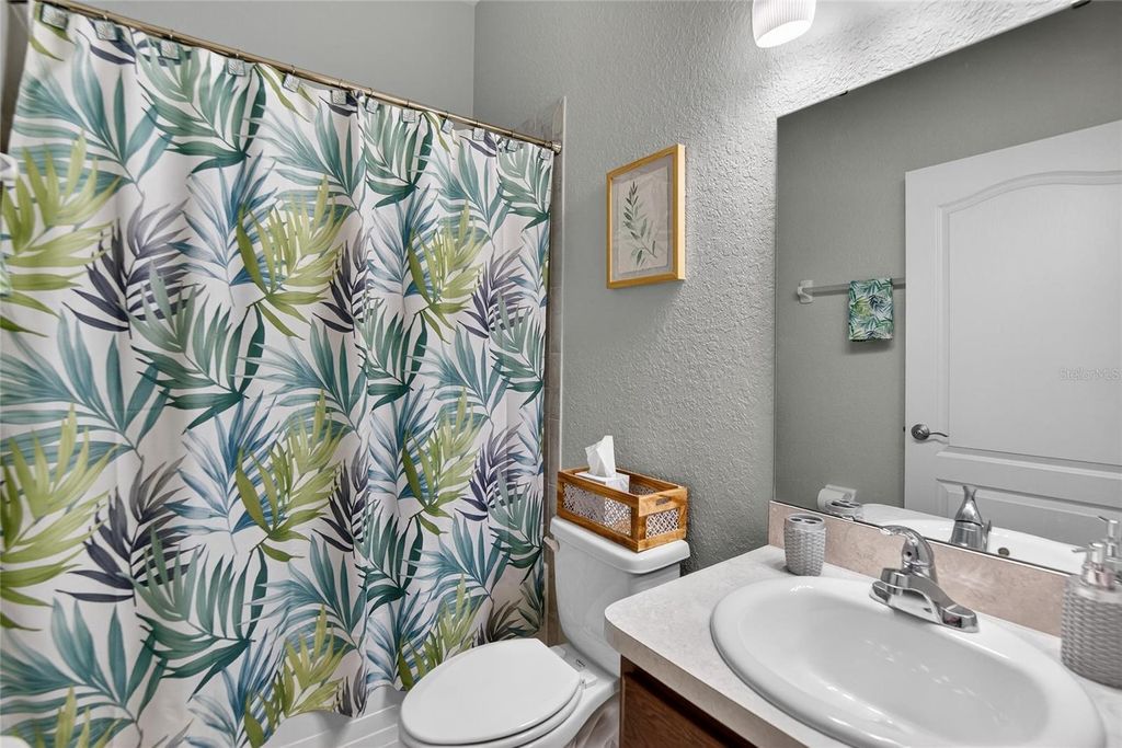 Image 31 of property listing at 2334 CREEKS CROSSING DRIVE, Lakeland, FL 33810