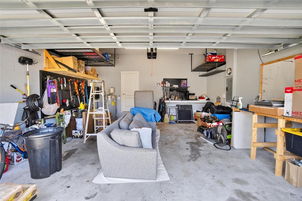 Image 50 of property listing at 2334 CREEKS CROSSING DRIVE, Lakeland, FL 33810