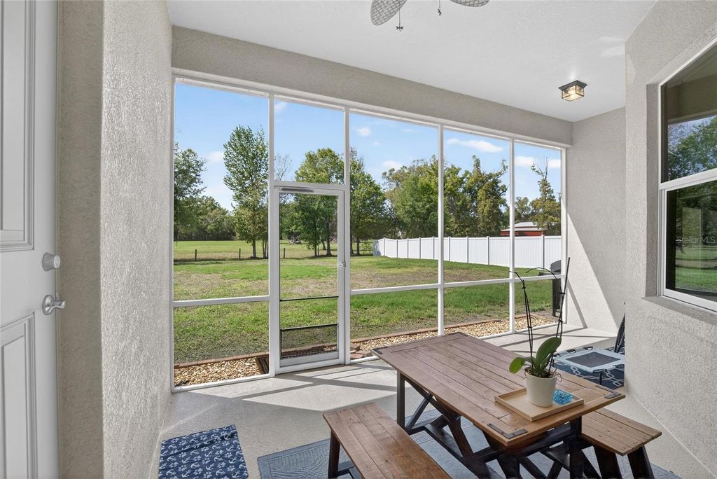 Image 51 of property listing at 2334 CREEKS CROSSING DRIVE, Lakeland, FL 33810